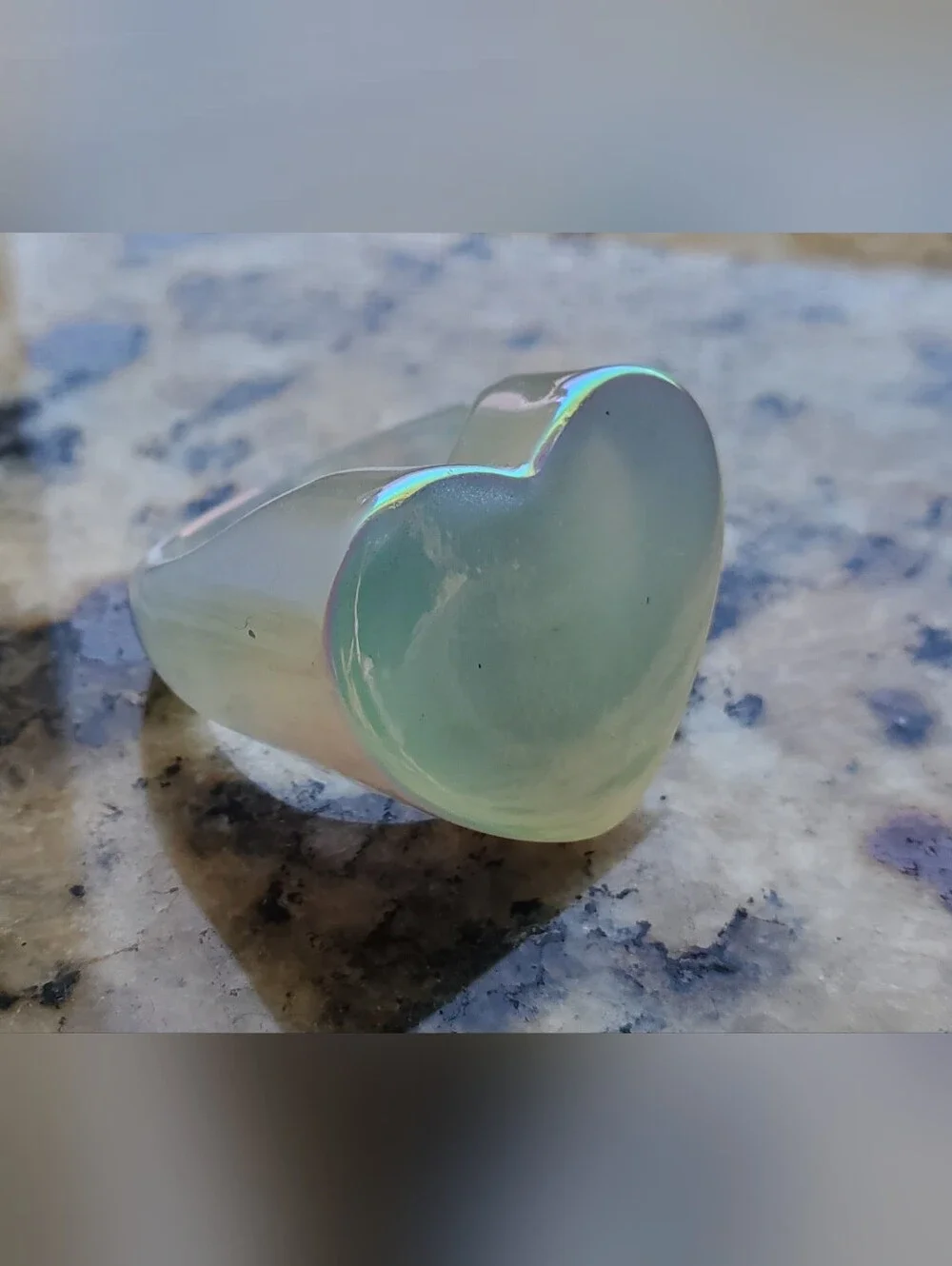 Iridescent Heart Ring — Opalescent Green